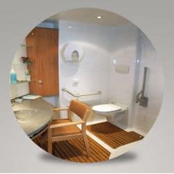 Miroir incassable pour sanitaires en plexichok diamètre 600 mm